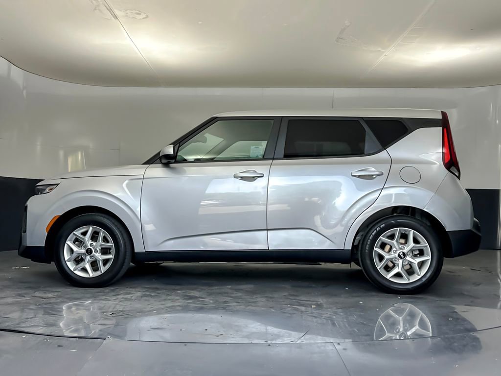 Used 2021 Kia Soul S FWD image 6