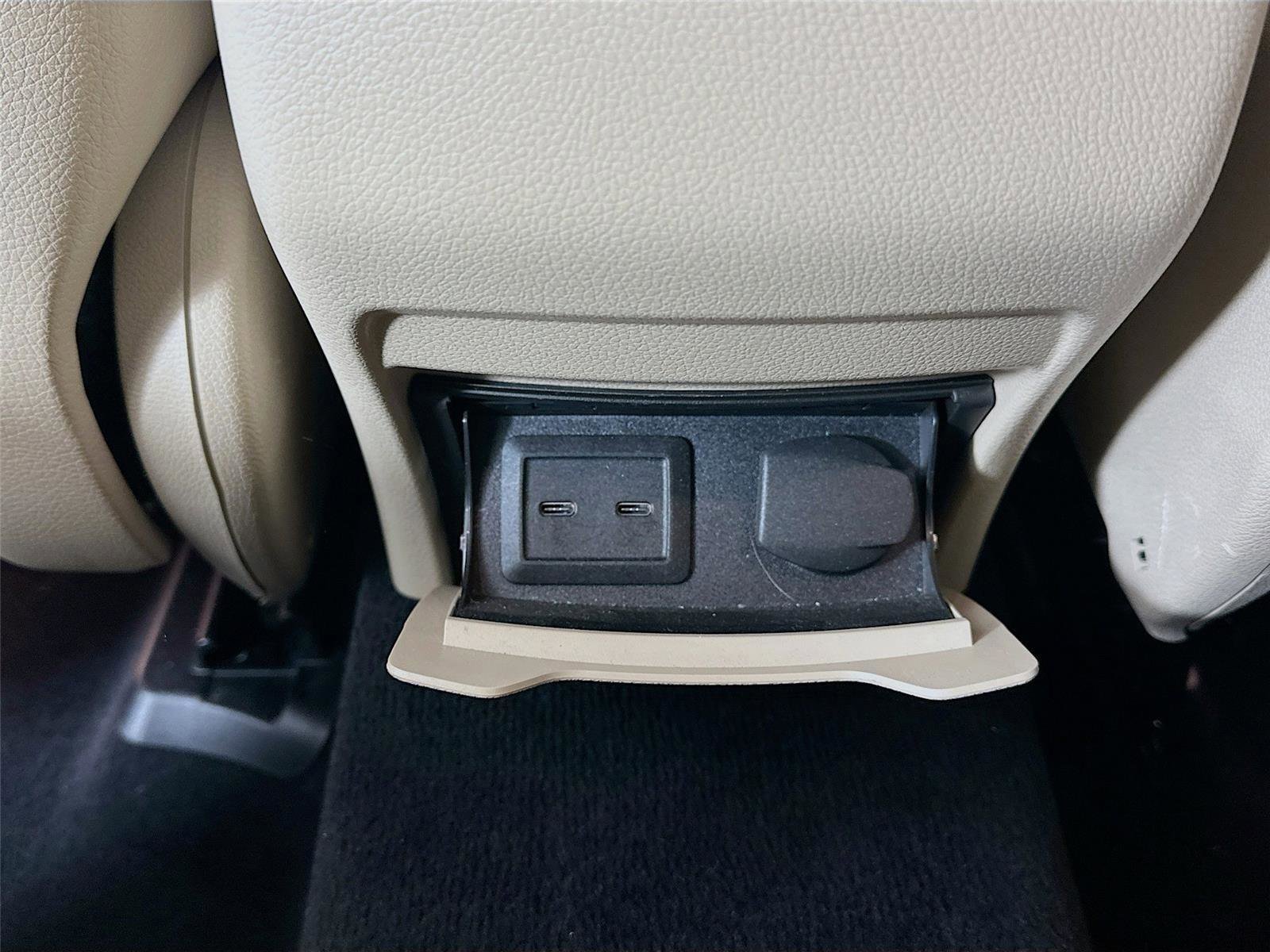 Used 2022 Mercedes-Benz GLC 300 4MATIC image 34