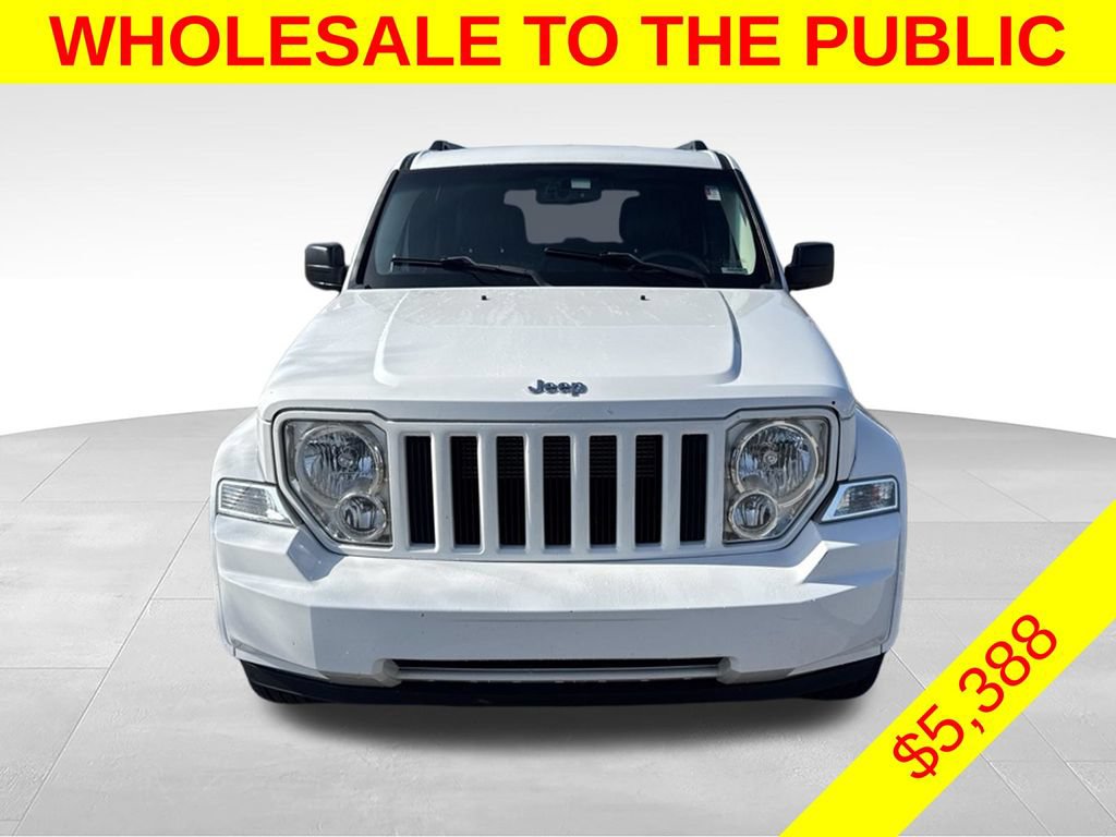 Used 2012 Jeep Liberty Sport AWD/4WD image 2