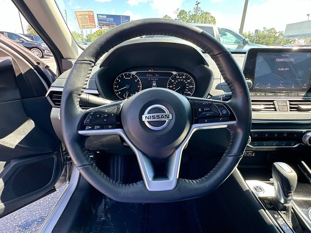 Used 2021 Nissan Altima 2.5 SV w/ SV Premium Package FWD image 11