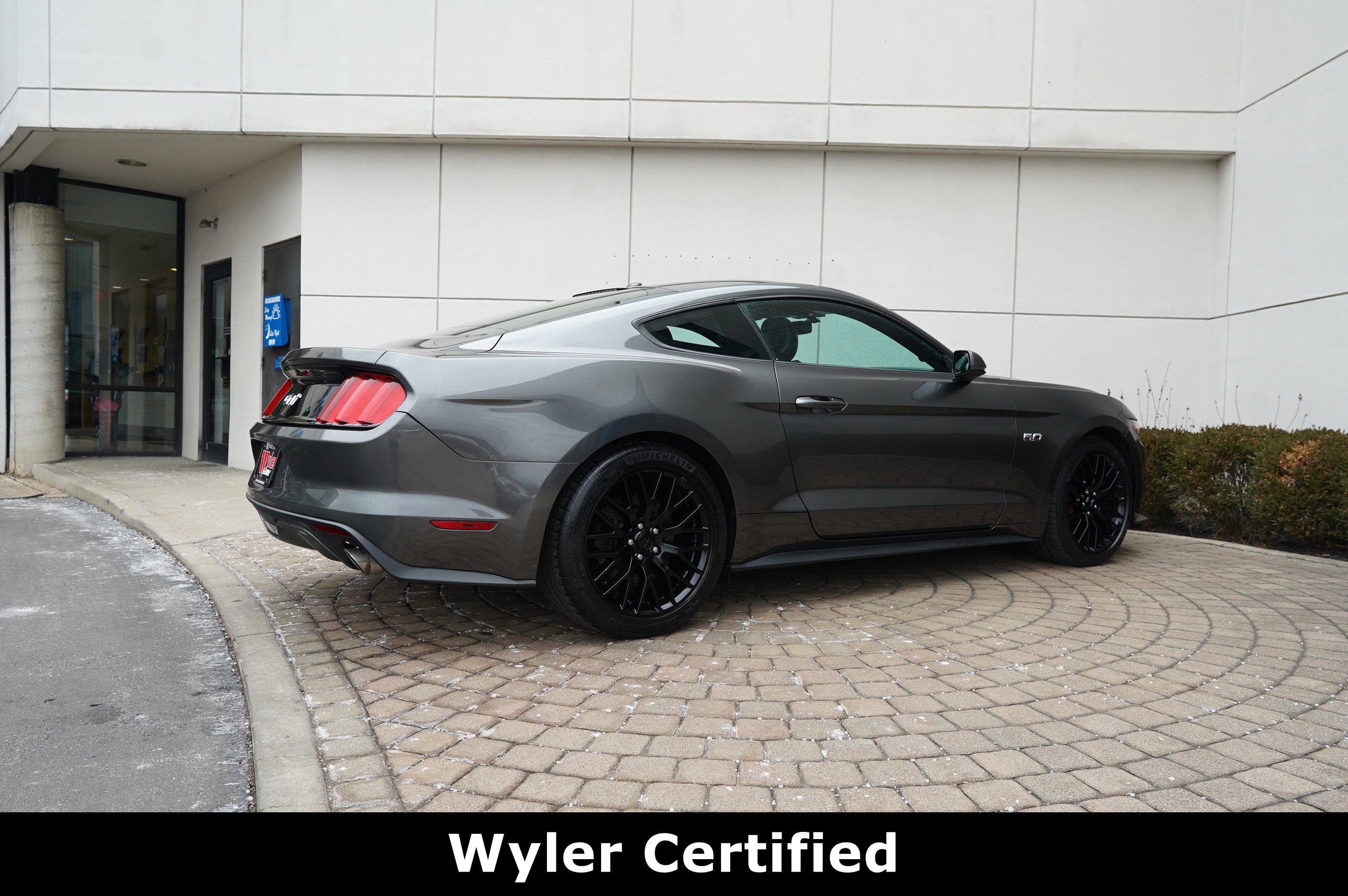 Used 2017 Ford Mustang GT Premium w/ GT Performance Package image 3