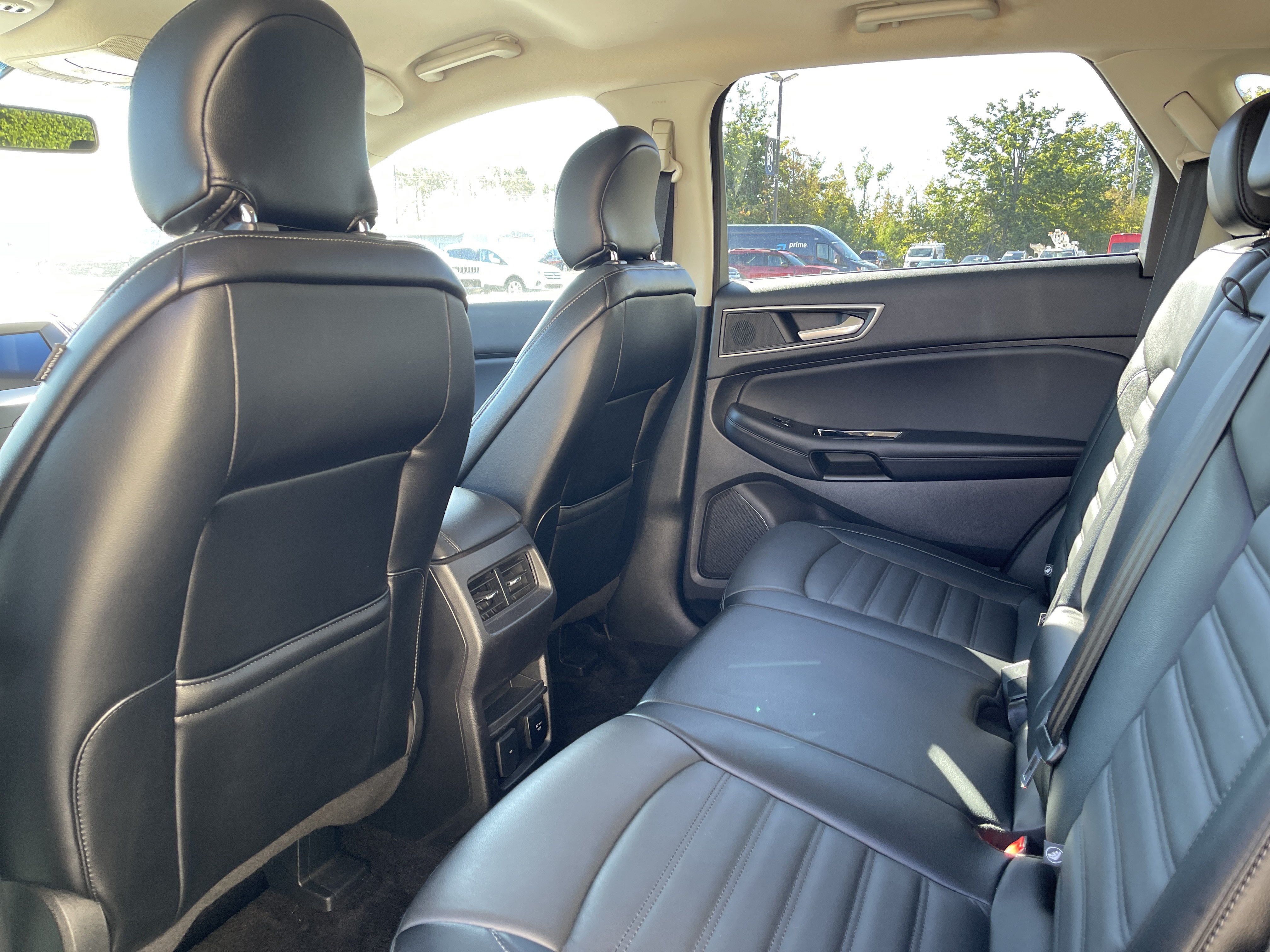 Used 2018 Ford Edge SEL w/ Equipment Group 201A AWD/4WD image 11