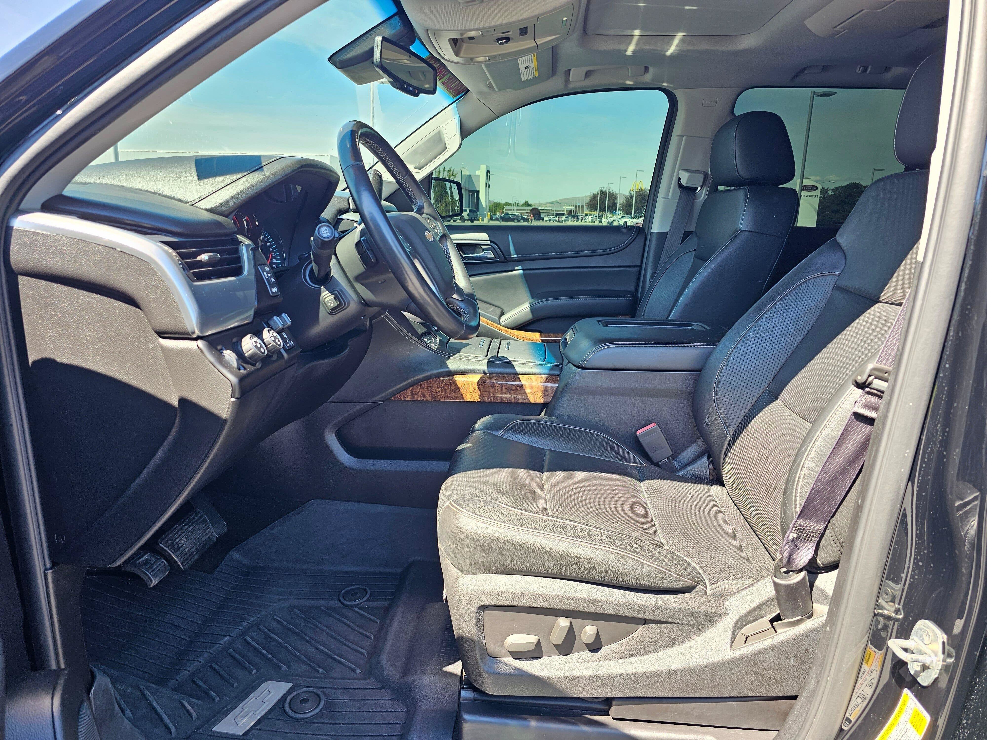 Used 2016 Chevrolet Tahoe LTZ AWD/4WD image 19