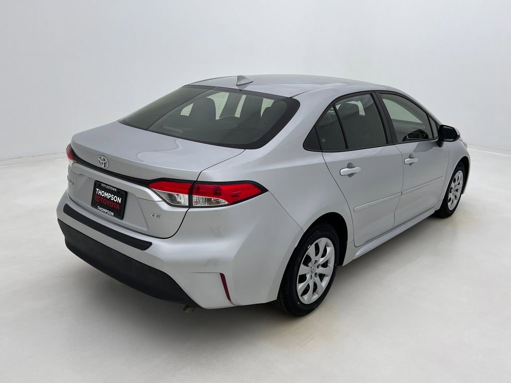 Used 2023 Toyota Corolla LE image 7