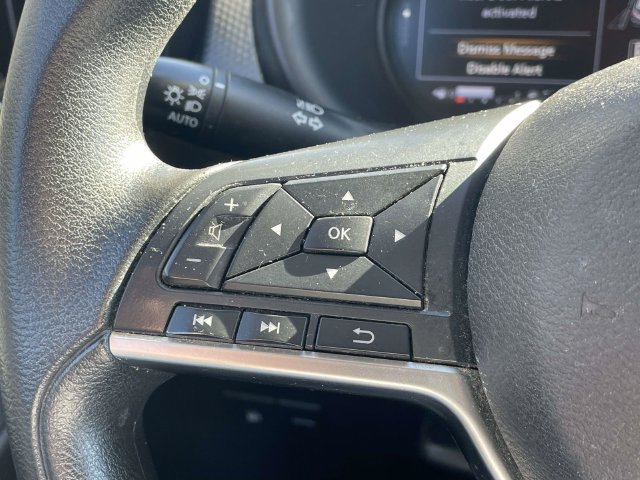 Used 2023 Nissan Kicks SV FWD image 23