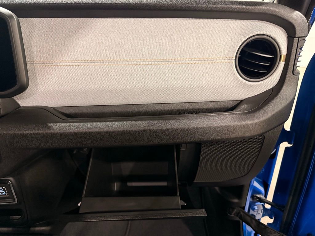 Used 2025 Jeep Gladiator Sport image 28