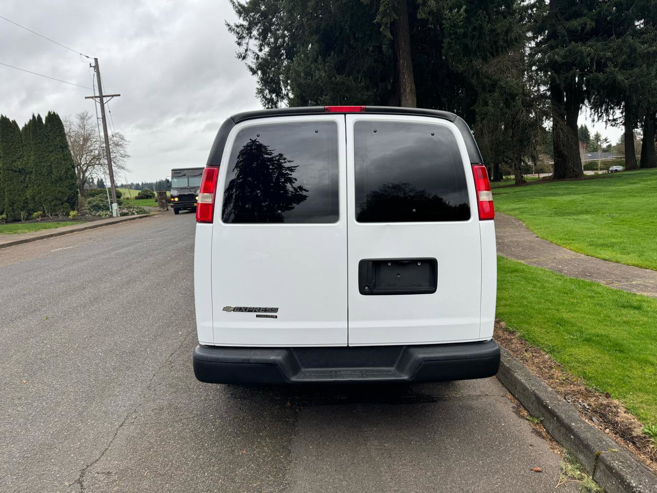 Used 2014 Chevrolet Express 2500 LS RWD image 4