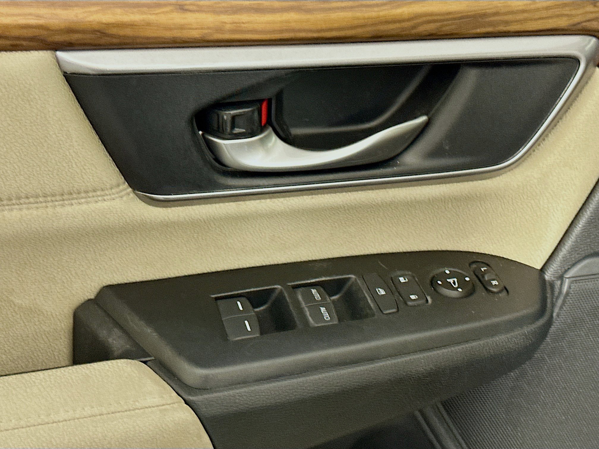 Used 2017 Honda CR-V EX image 15