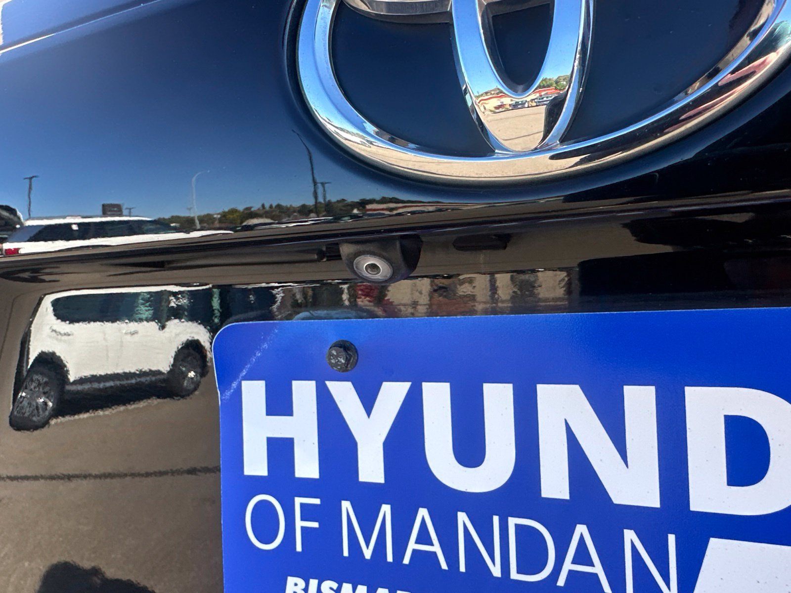 Used 2017 Toyota Highlander Limited Platinum FWD image 8