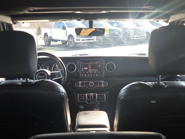 Used 2023 Jeep Wrangler Unlimited Sahara w/ Cold Weather Group image 16