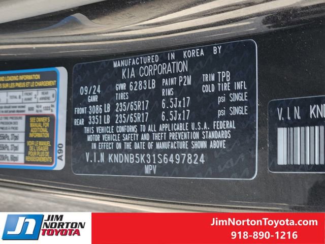 Used 2025 Kia Carnival image 33