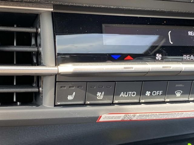 New 2026 Toyota Sienna Platinum AWD/4WD image 14