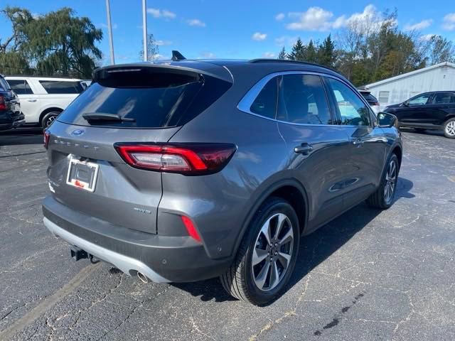 Used 2024 Ford Escape Platinum w/ Premium Technology Package AWD/4WD image 6