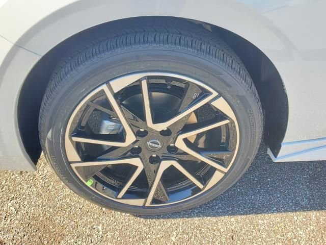 New 2025 Nissan Sentra SR image 9