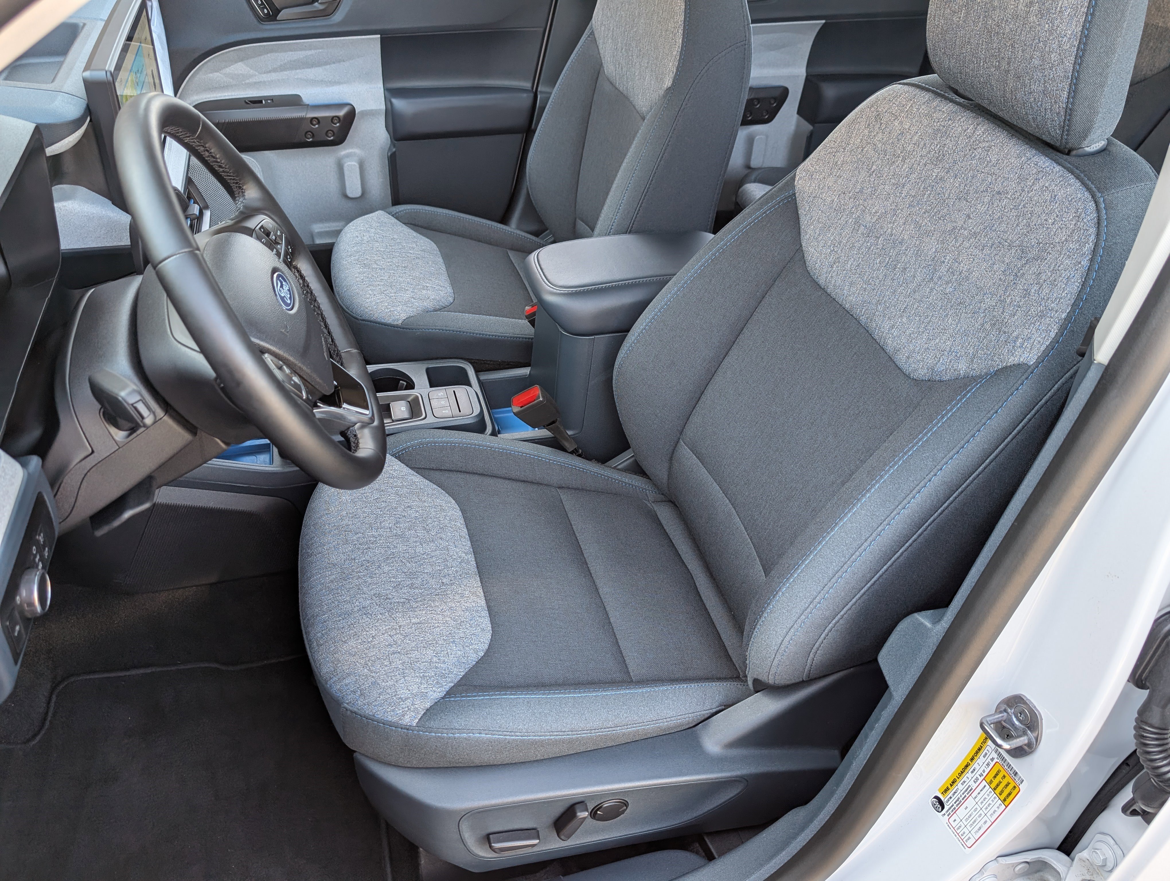 Used 2025 Ford Maverick XLT w/ XLT Luxury Package image 16