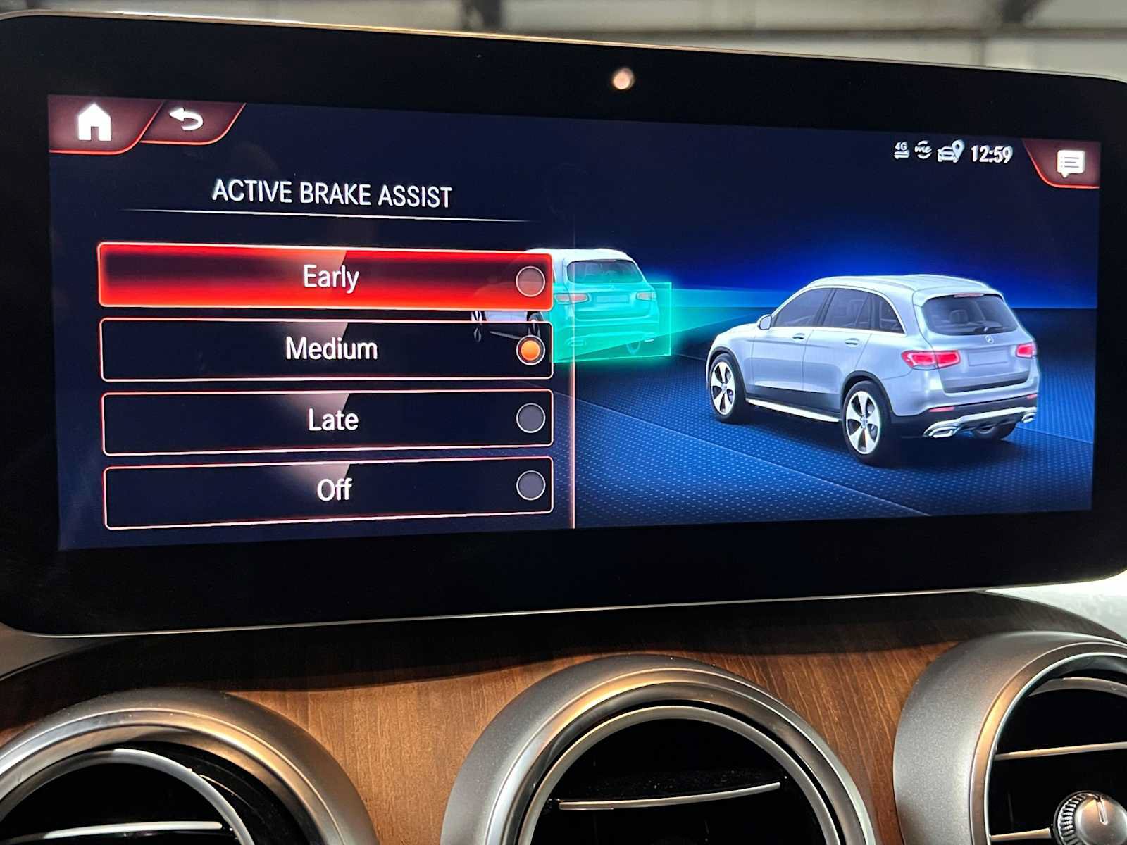 Used 2022 Mercedes-Benz GLC 300 4MATIC image 35