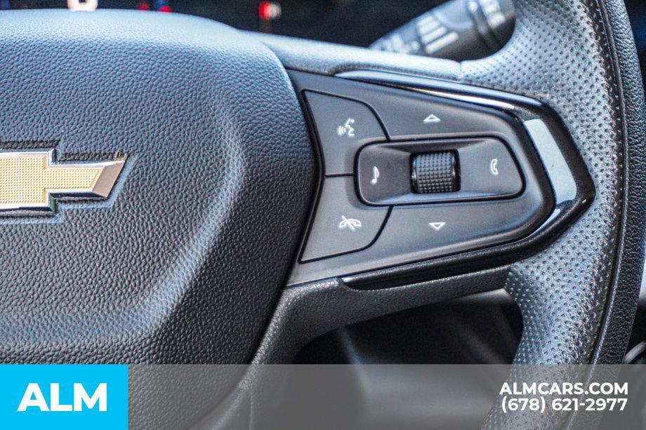 Used 2025 Chevrolet Trax LT FWD image 29