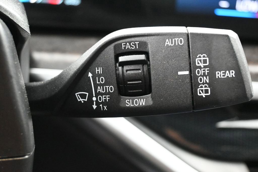 Used 2024 BMW X5 xDrive40i w/ Premium Package AWD/4WD image 21