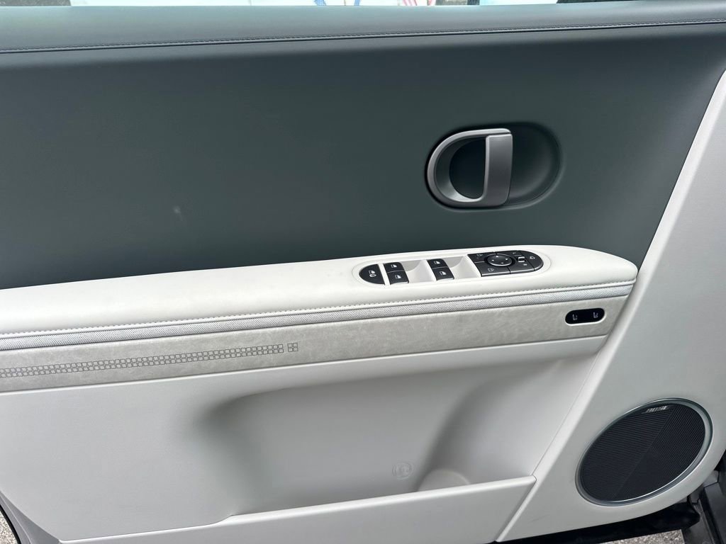 New 2026 Hyundai Ioniq 5 Limited image 13
