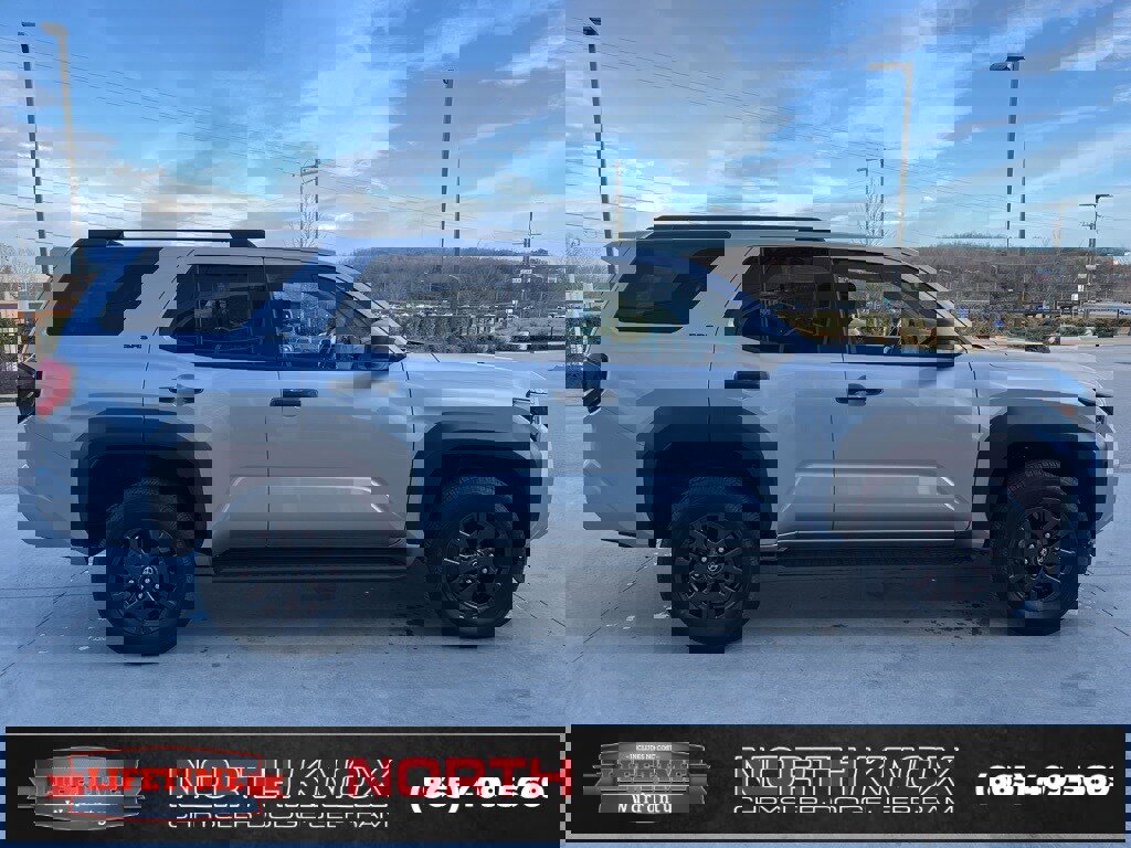 Used 2025 Toyota 4Runner SR5 image 19