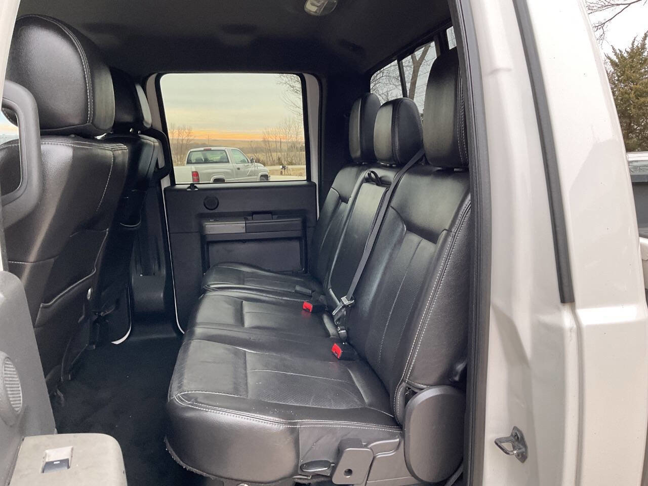 Used 2012 Ford F250 Lariat w/ Chrome Pkg image 12