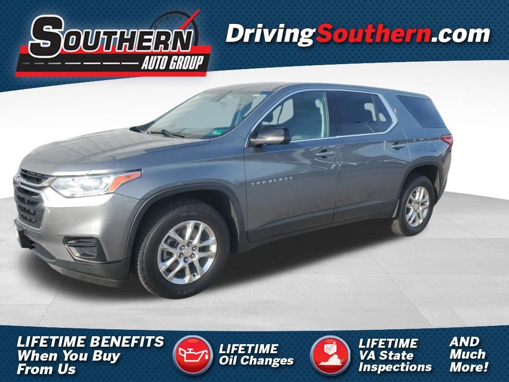 Used 2021 Chevrolet Traverse LS image 1