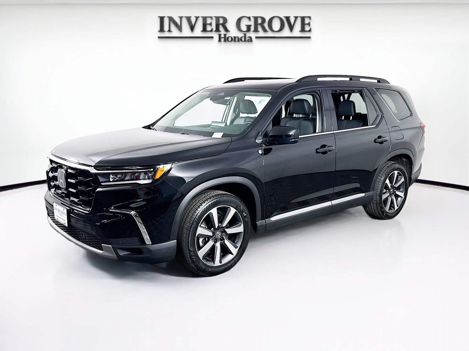 Used 2025 Honda Pilot Touring