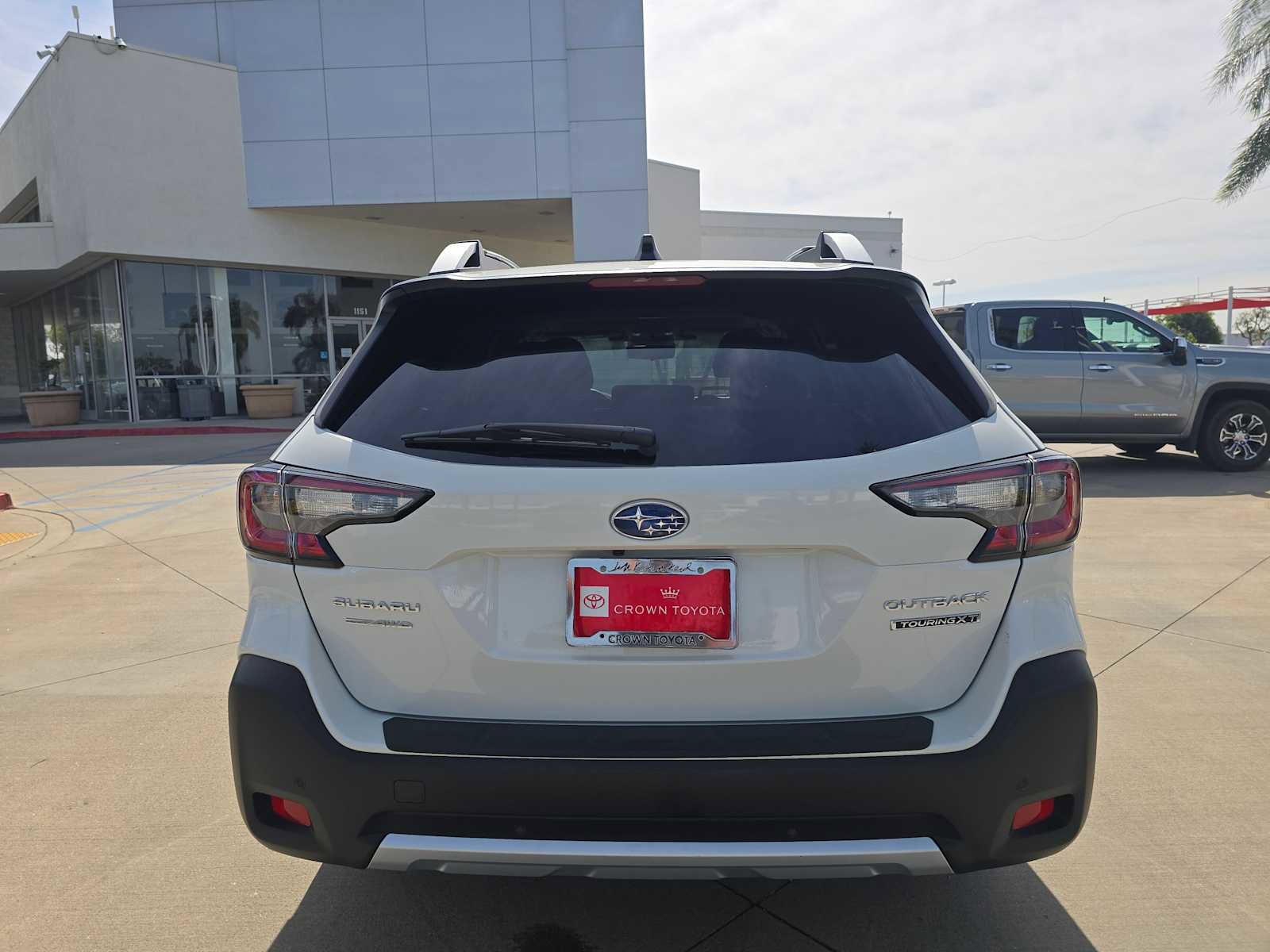 Used 2025 Subaru Outback Touring XT AWD/4WD image 15