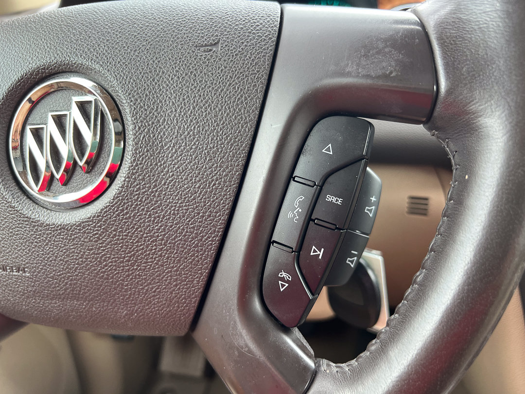 Used 2012 Buick Enclave Premium AWD/4WD image 23