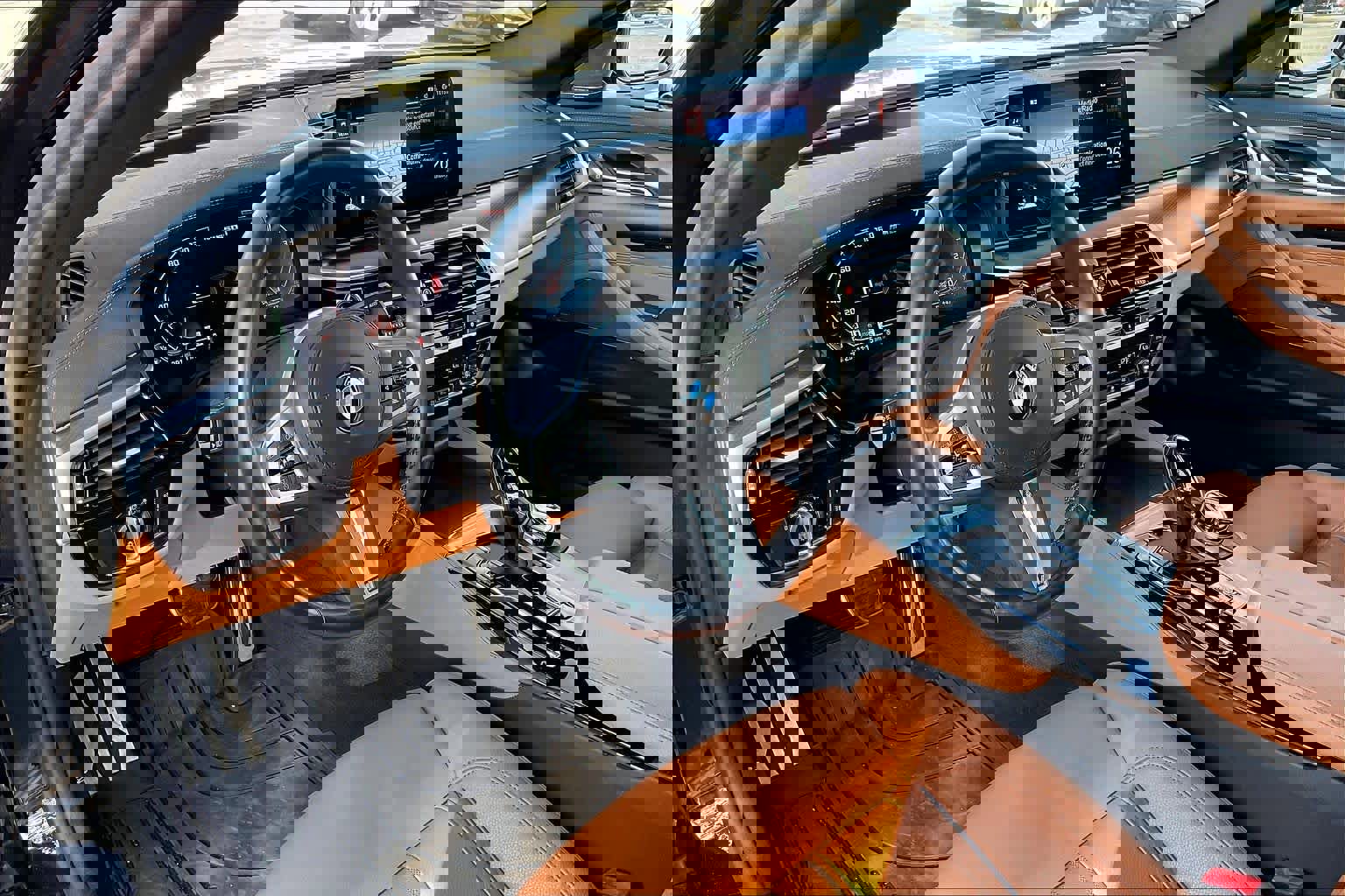 Used 2023 BMW M550i xDrive M550i xDrive w/ Executive Package image 15