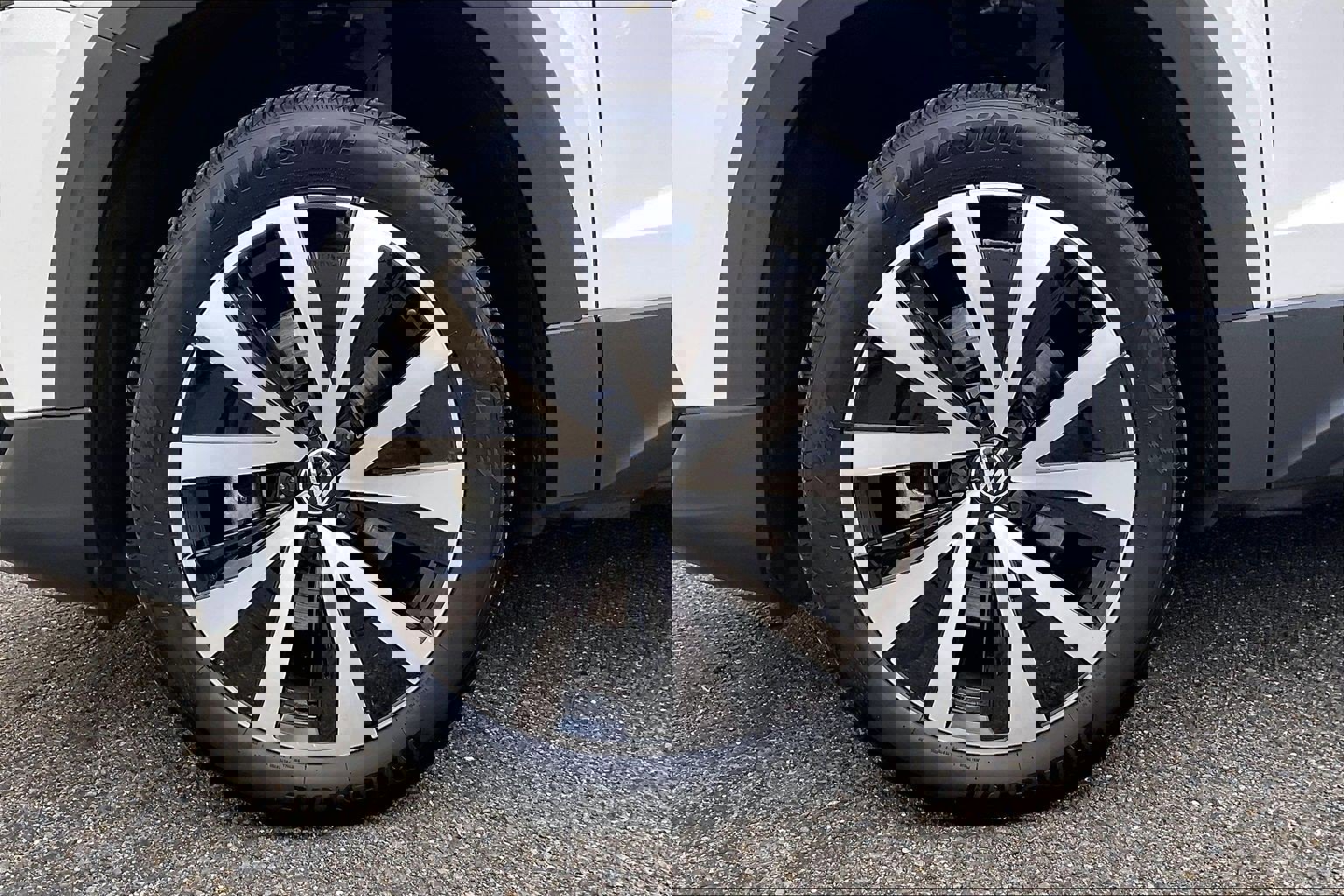 Certified 2022 Volkswagen Taos SE image 8