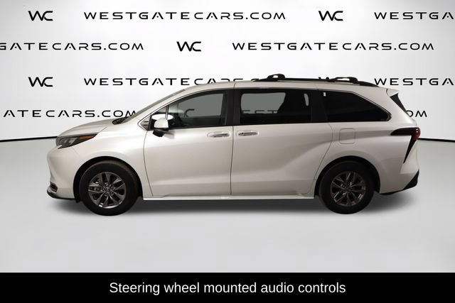 Used 2024 Toyota Sienna XLE AWD/4WD image 5