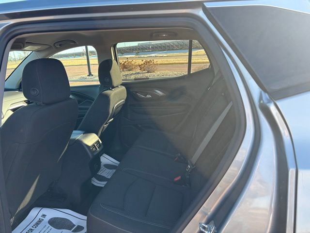 Used 2024 GMC Terrain SLE image 19