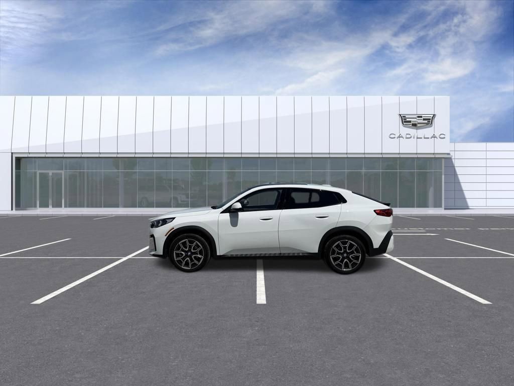 Used 2025 BMW X2 xDrive28i AWD/4WD image 5