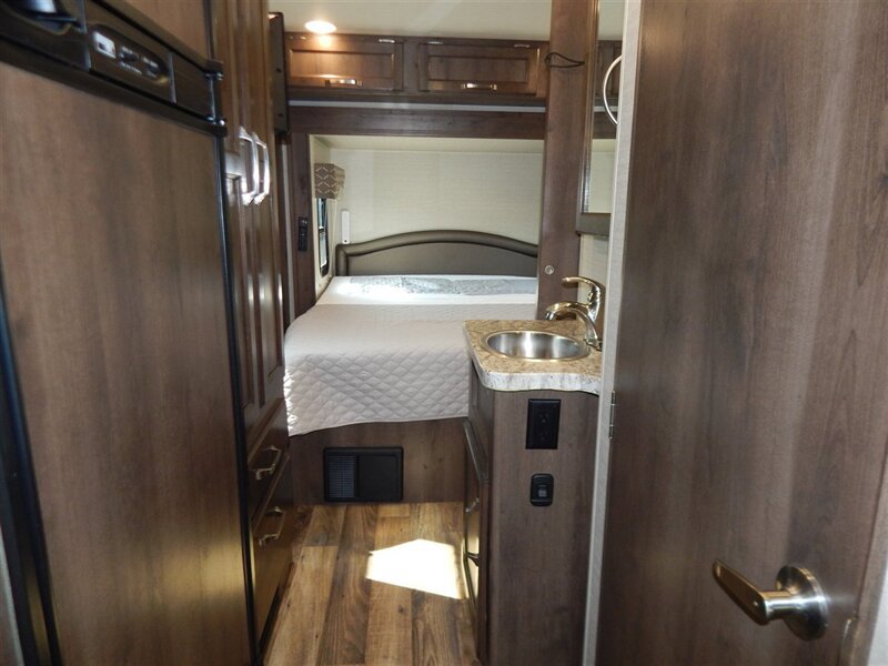 Used 2016 Mercedes-Benz Sprinter 3500 image 34