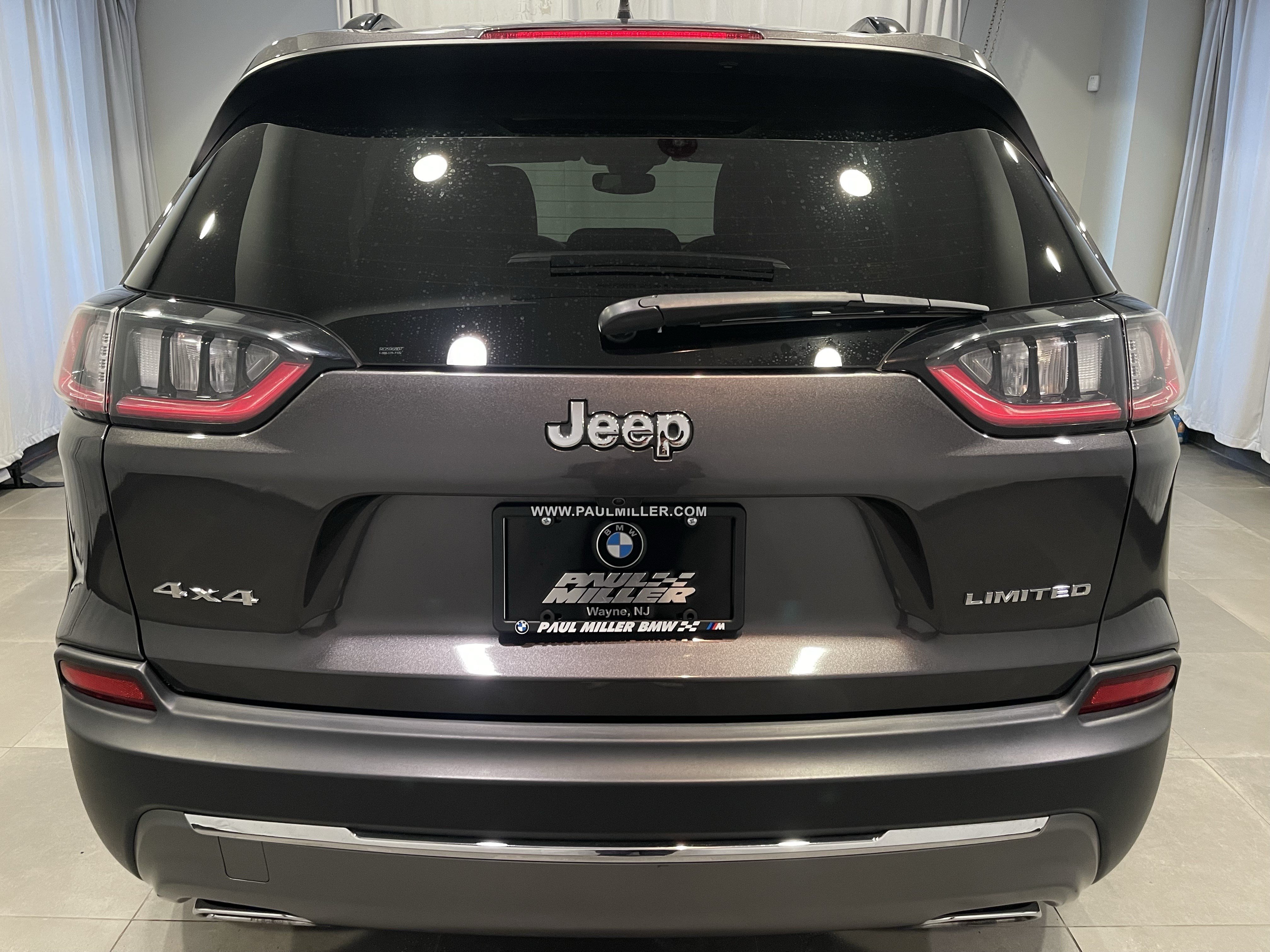 Used 2022 Jeep Cherokee Limited w/ Elite Package AWD/4WD image 5