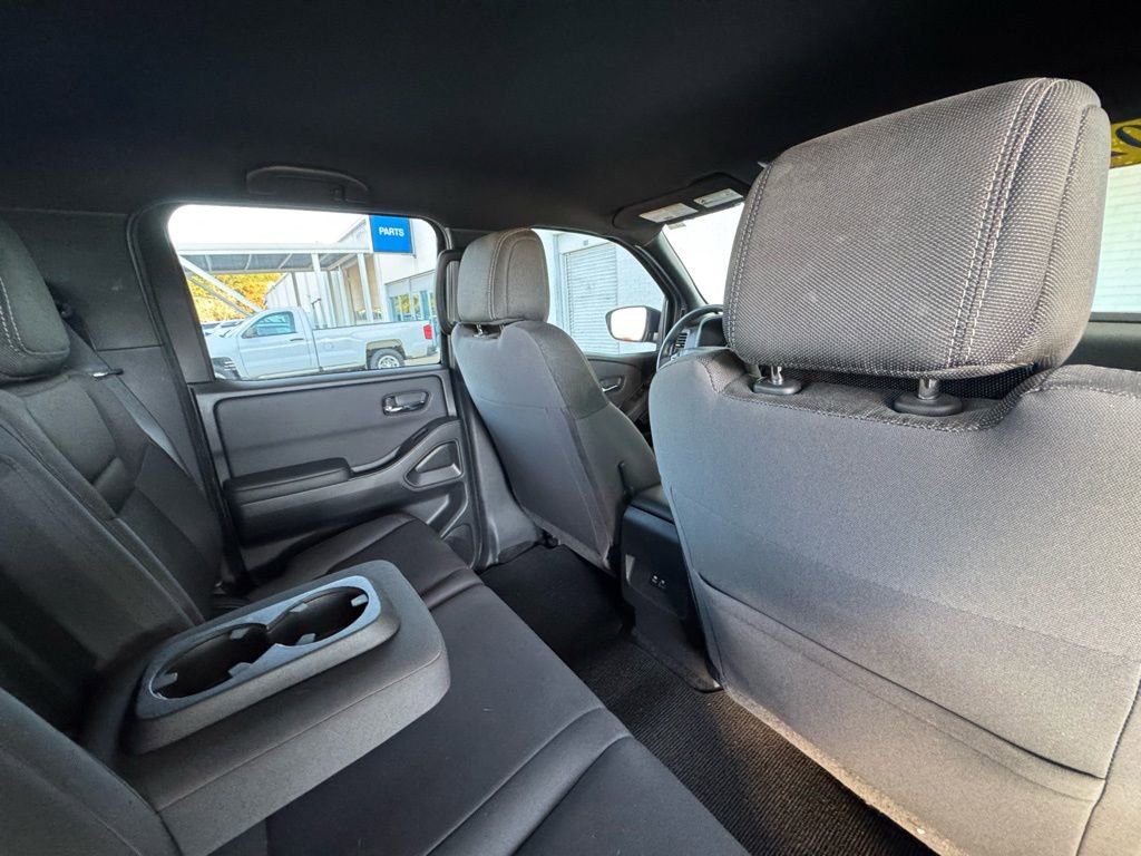 Used 2023 Nissan Frontier SV w/ Midnight Edition Package image 27