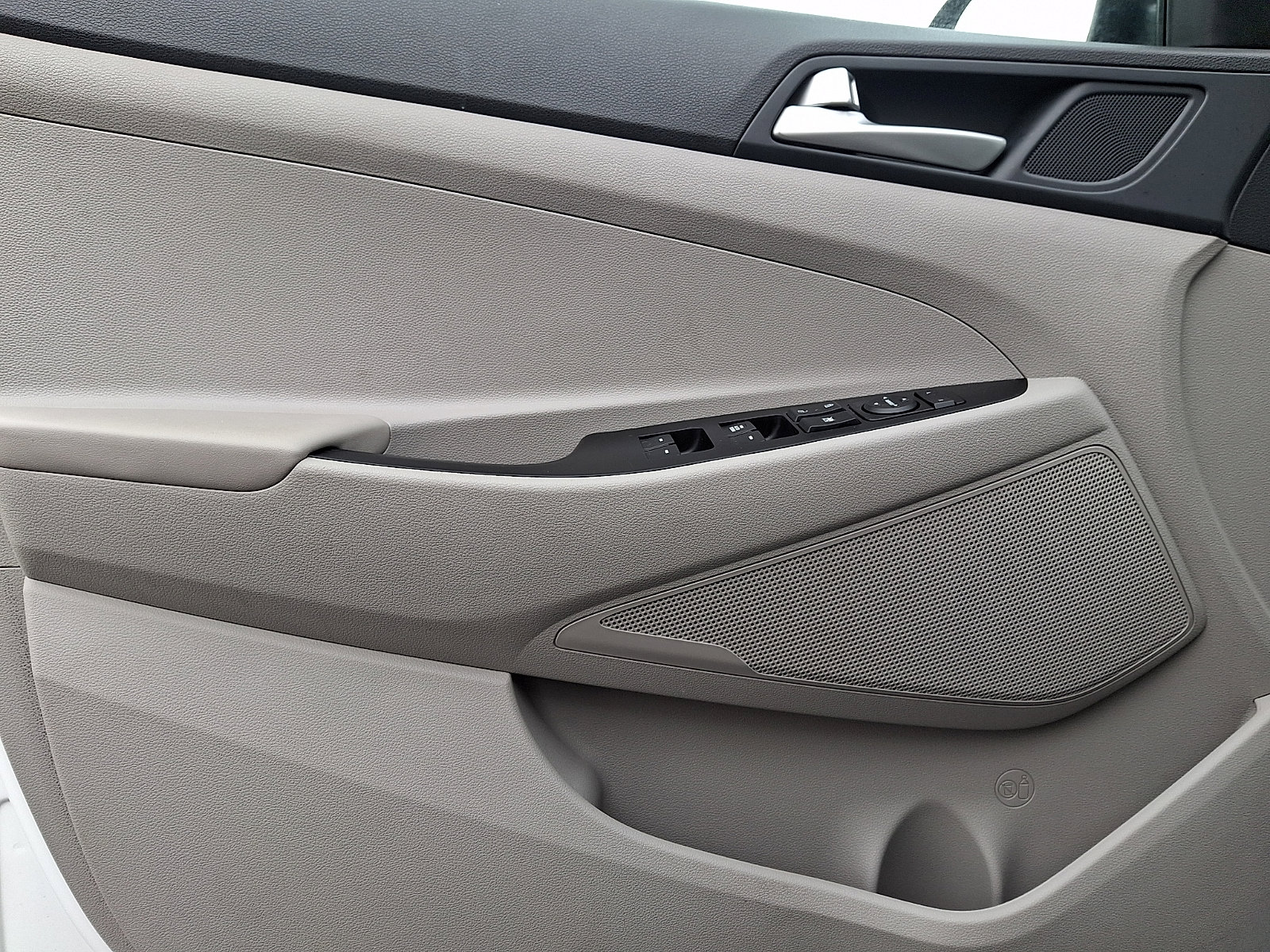 Used 2020 Hyundai Tucson SE image 12