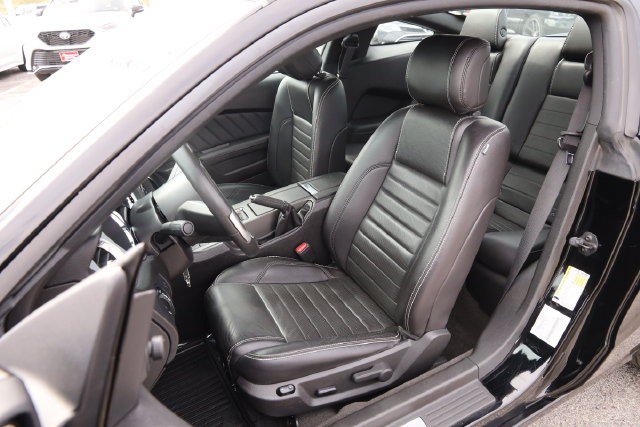 Used 2013 Ford Mustang GT Premium RWD image 9
