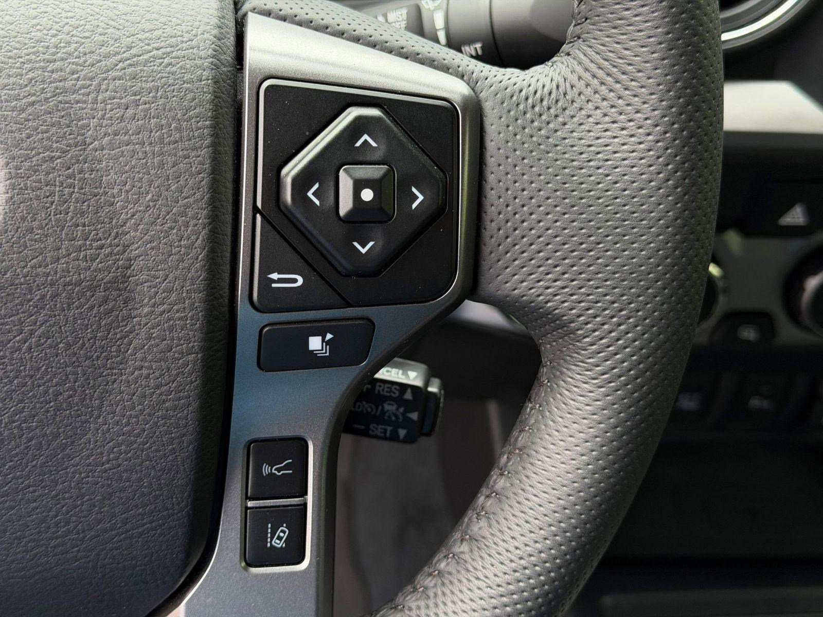 Used 2021 Toyota Tacoma Limited AWD/4WD image 27