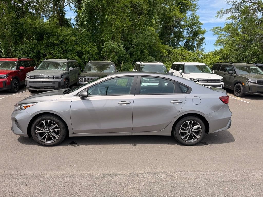 Used 2024 Kia Forte LXS FWD image 7