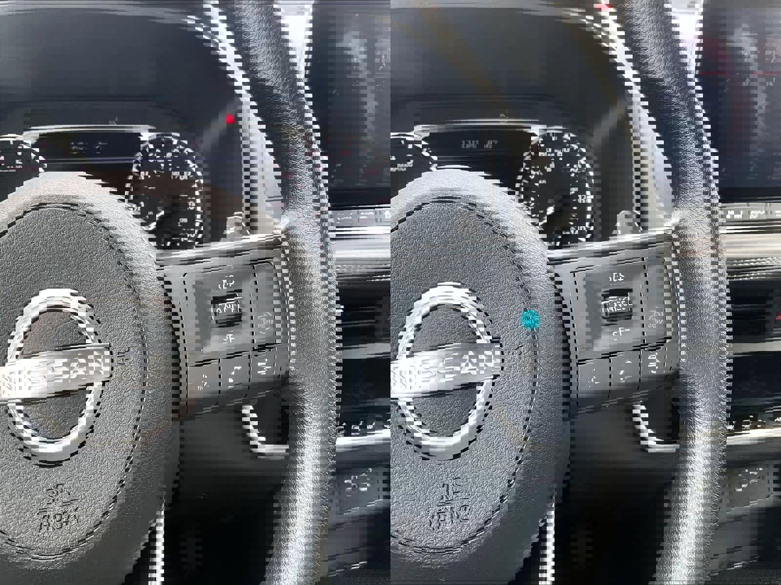 Used 2024 Nissan Rogue SV image 23