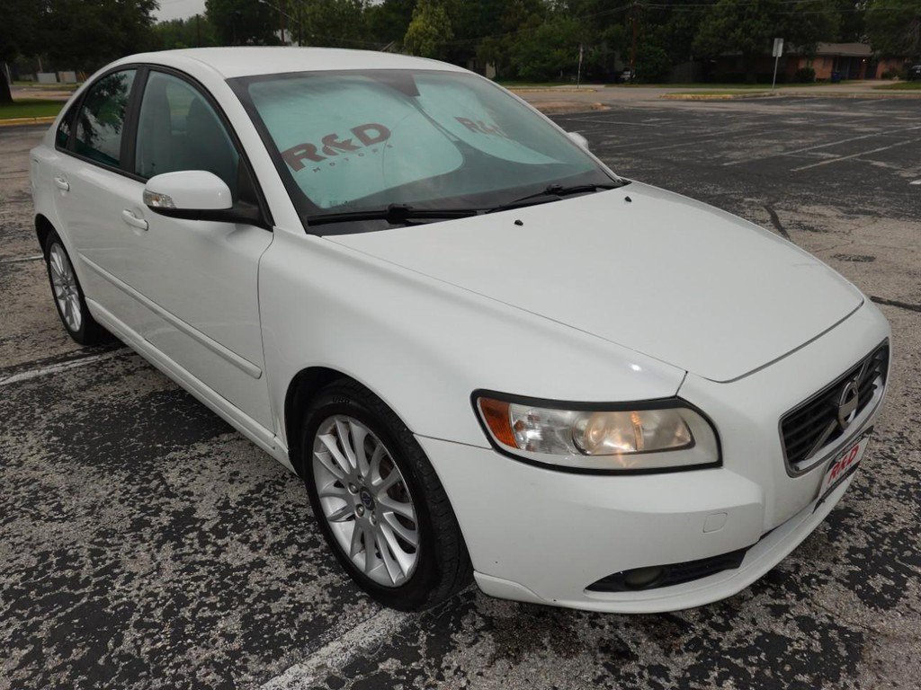 Used 2011 Volvo S40 T5 FWD image 1