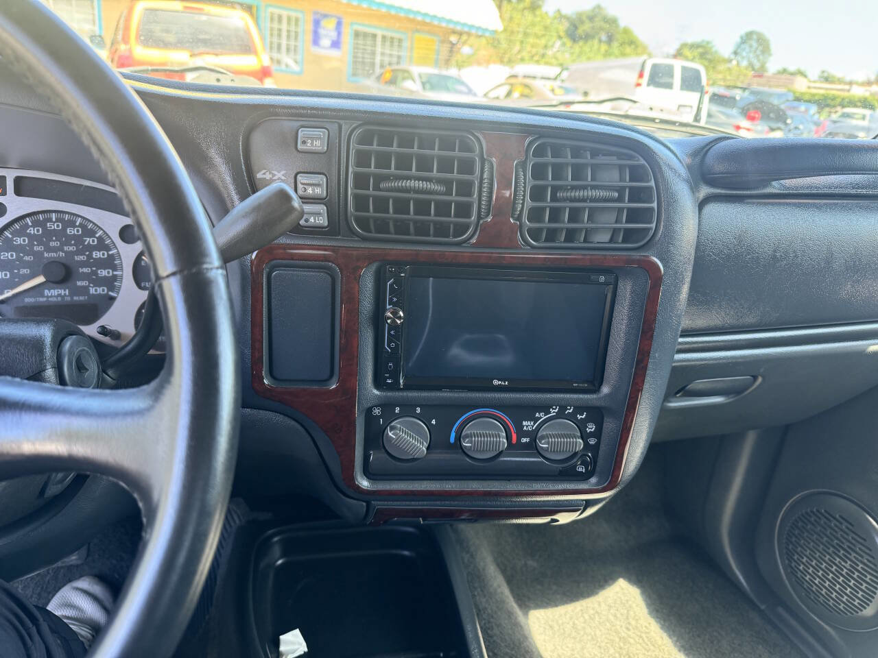 Used 2003 GMC Sonoma SLS w/ Appearance Package image 13