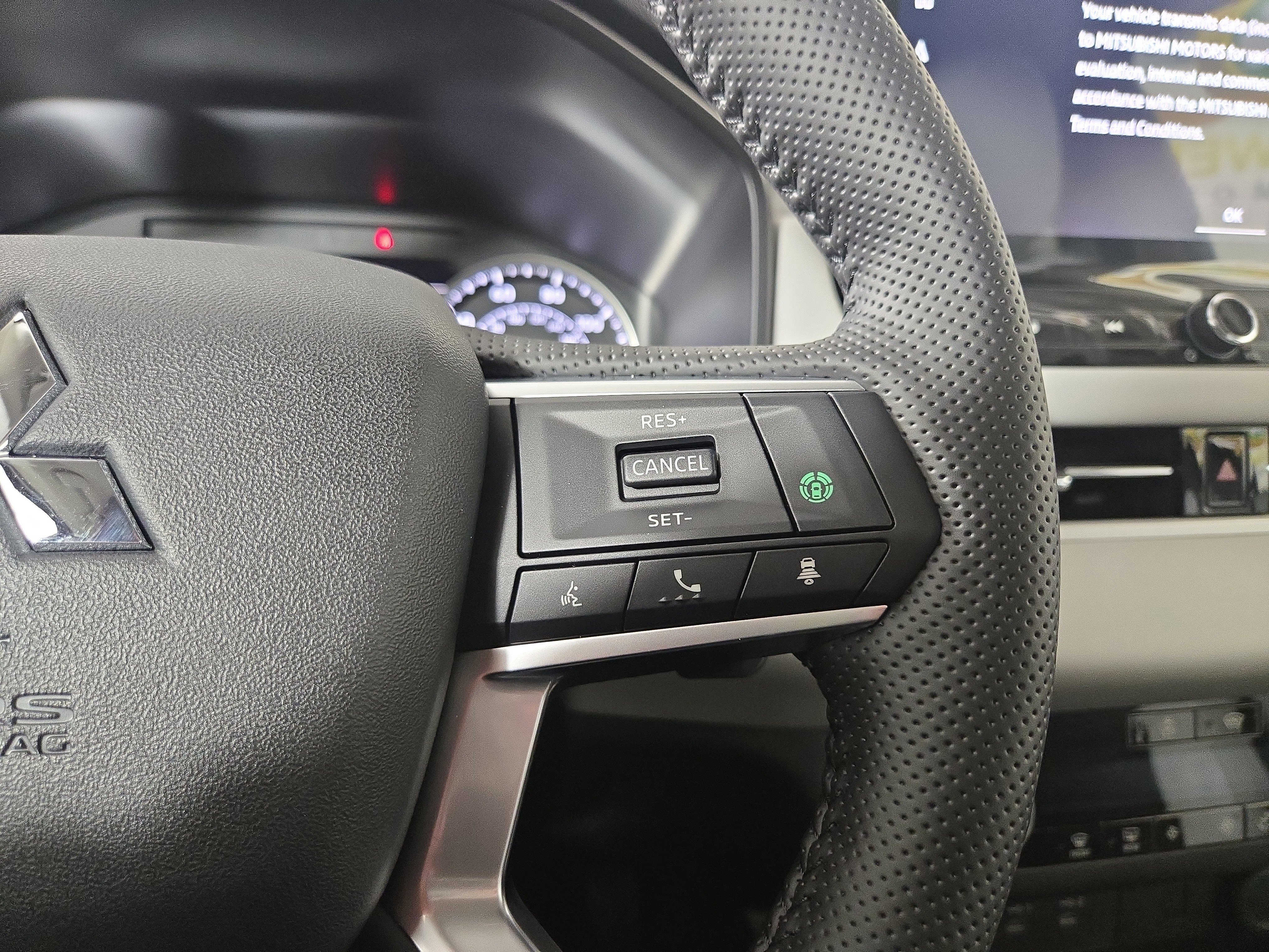 New 2026 Mitsubishi Outlander SE AWD/4WD image 16