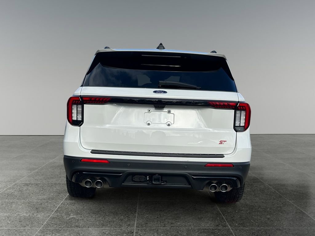 Used 2025 Ford Explorer ST AWD/4WD image 6