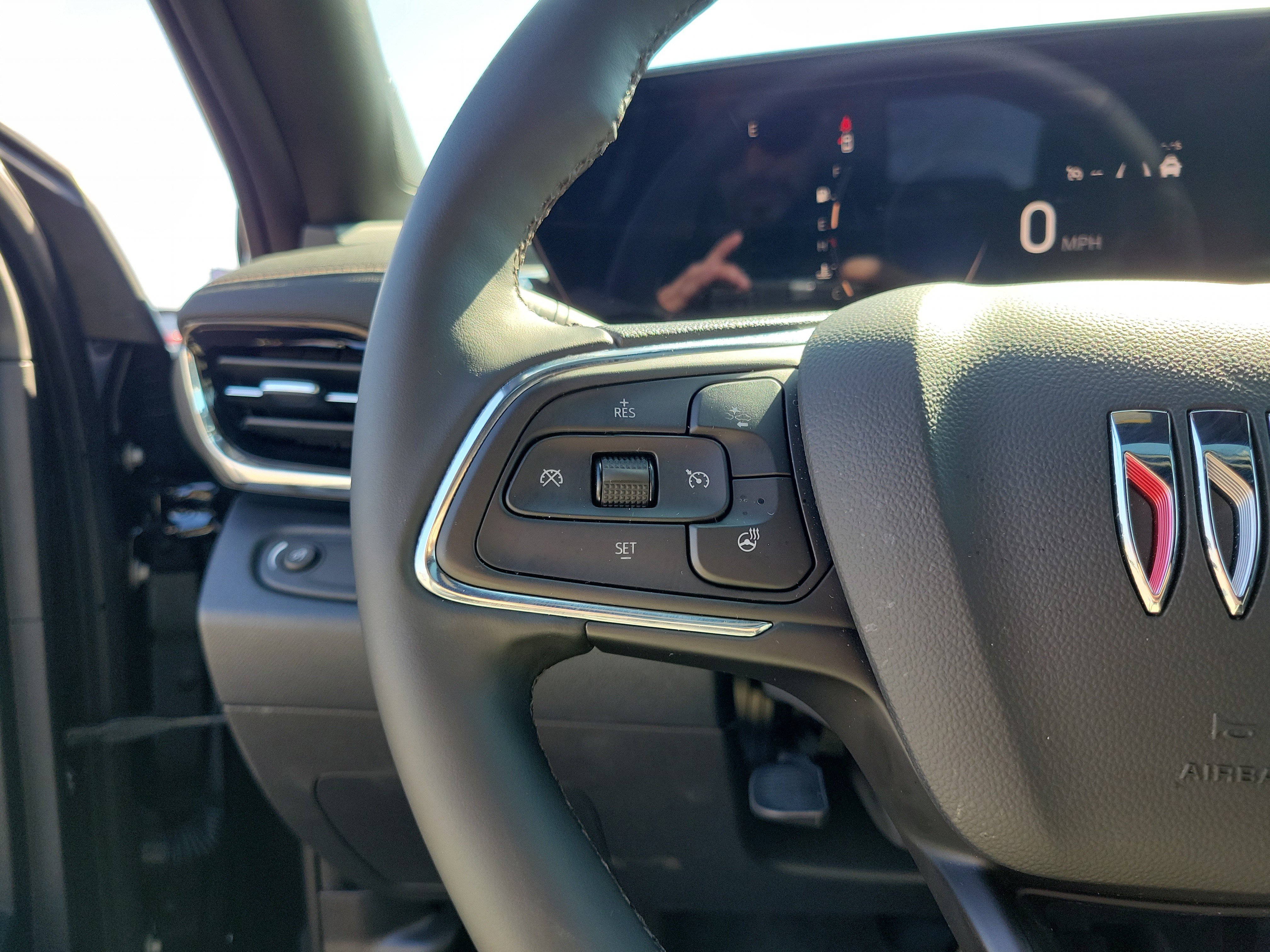 Used 2025 Buick Envista Avenir image 23