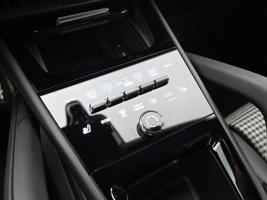 Certified 2025 Porsche Cayenne GTS image 22