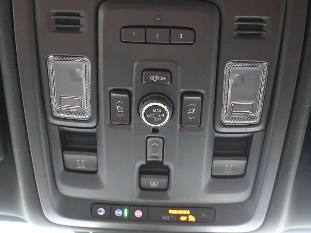 Used 2023 GMC Yukon XL Denali Ultimate image 19