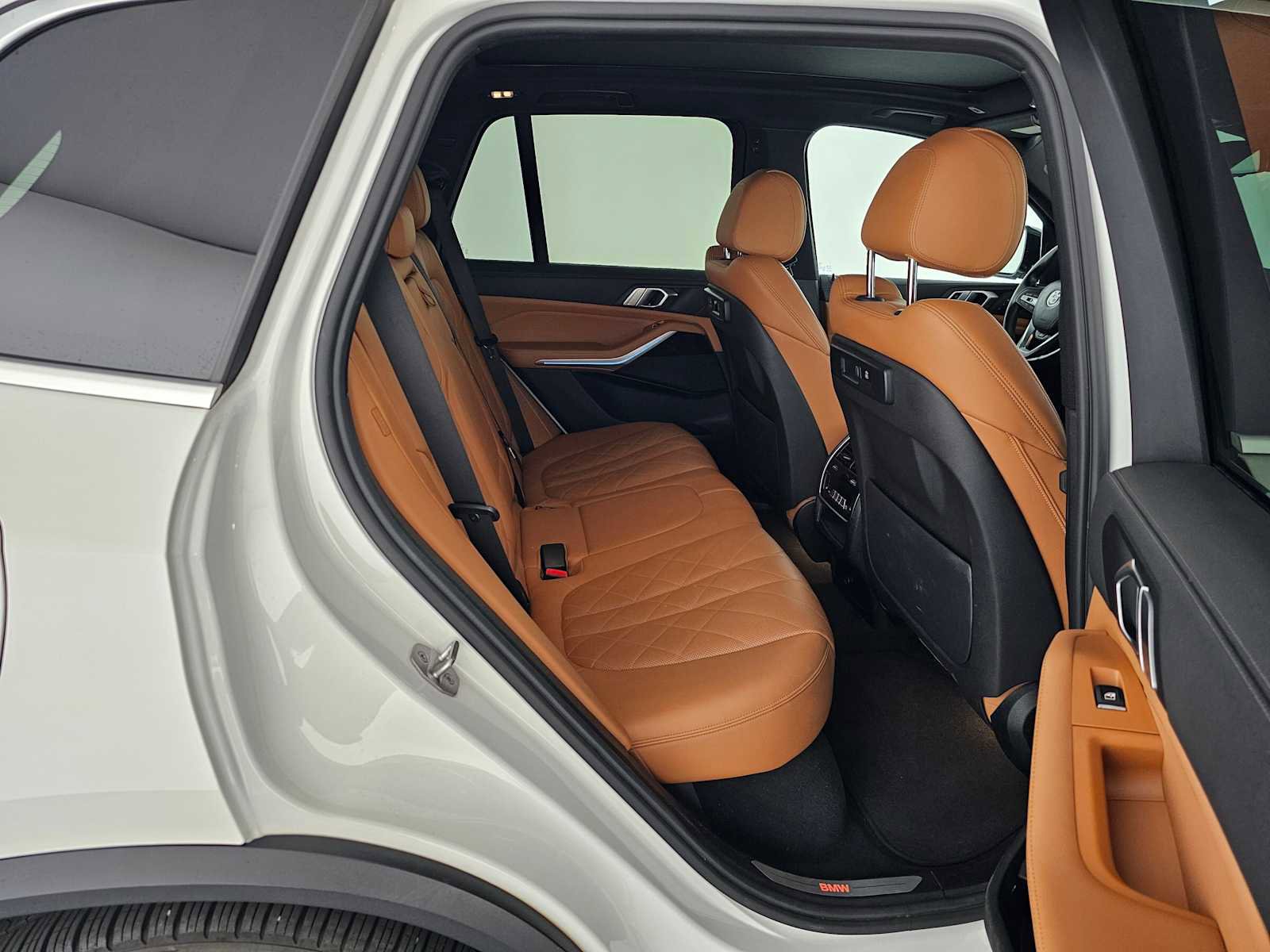 Used 2023 BMW X5 xDrive45e image 12